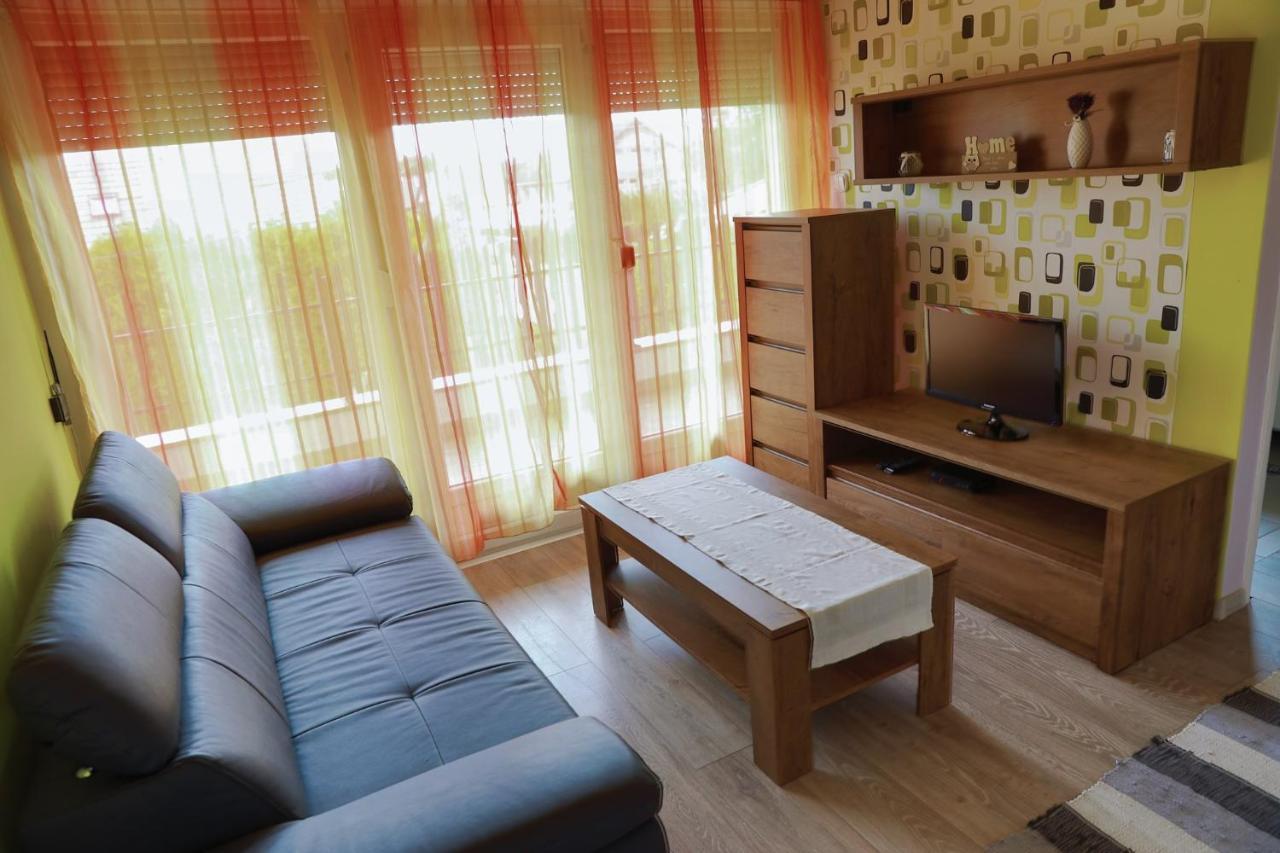 Holiday Home In Balatonkeresztur 19455 Exterior foto
